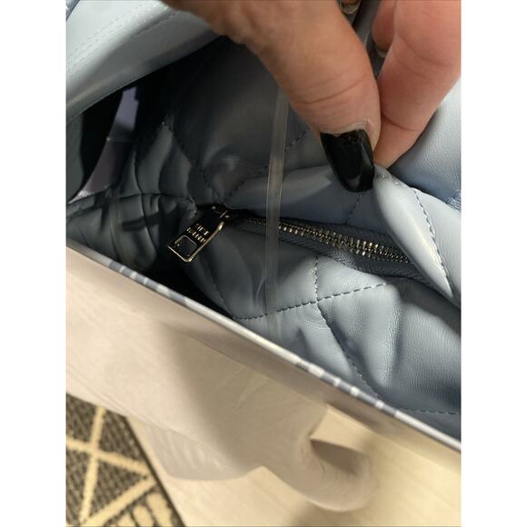 STEVE MADDEN Light Blue 2 Piece Gift Set Quilted Nylon Hobo Bag & Baseball Cap - Picture 12 of 16